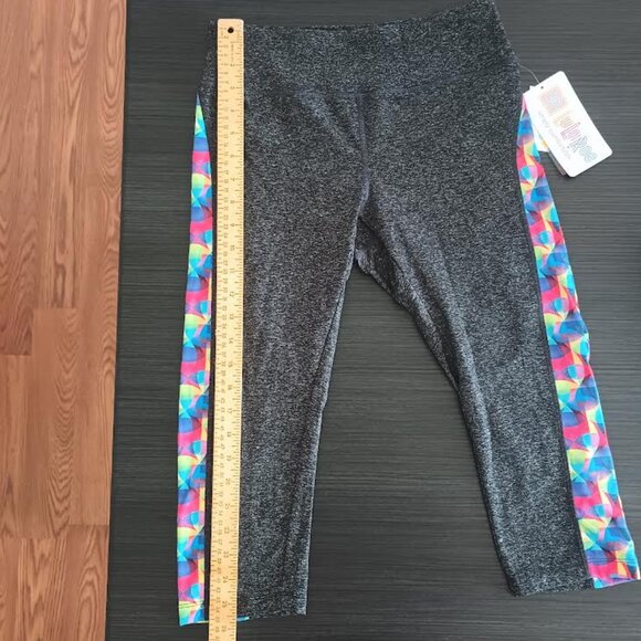 LULAROE SIMPLY COMFORTABLE JADE ATHLETIC CAPRI LEGGING GRAY MULTICOLOR SML NWT - Picture 3 of 5